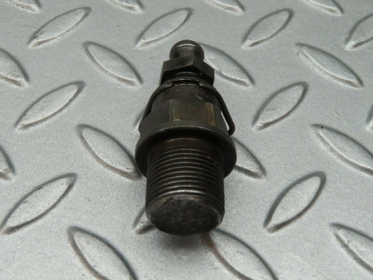 3552 Mercedes-Benz W108 280SE Ball Studs For Rocker Arm Mounting (Timing)