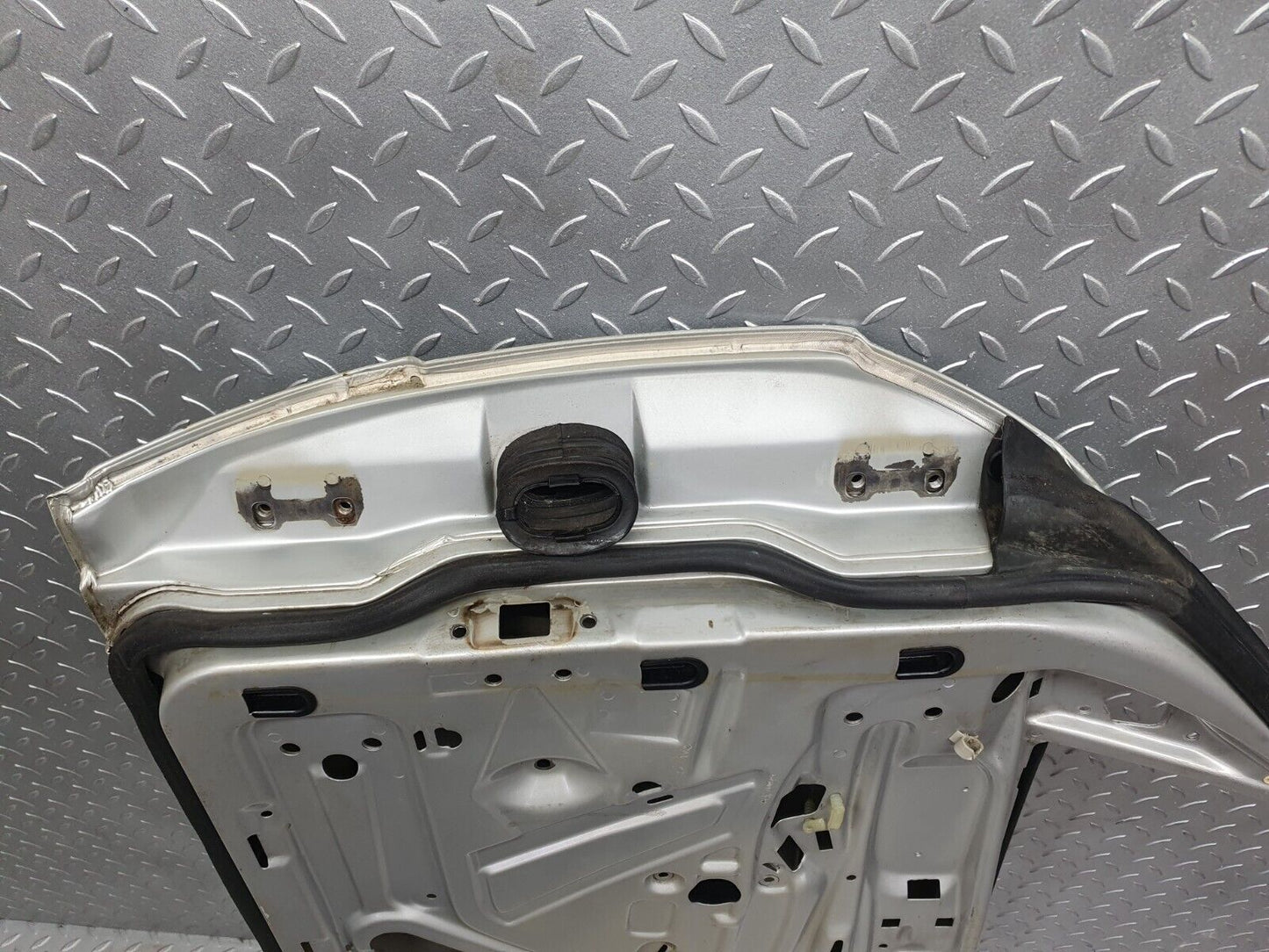 42969 Mercedes-Benz W201 190 Front Right Door
