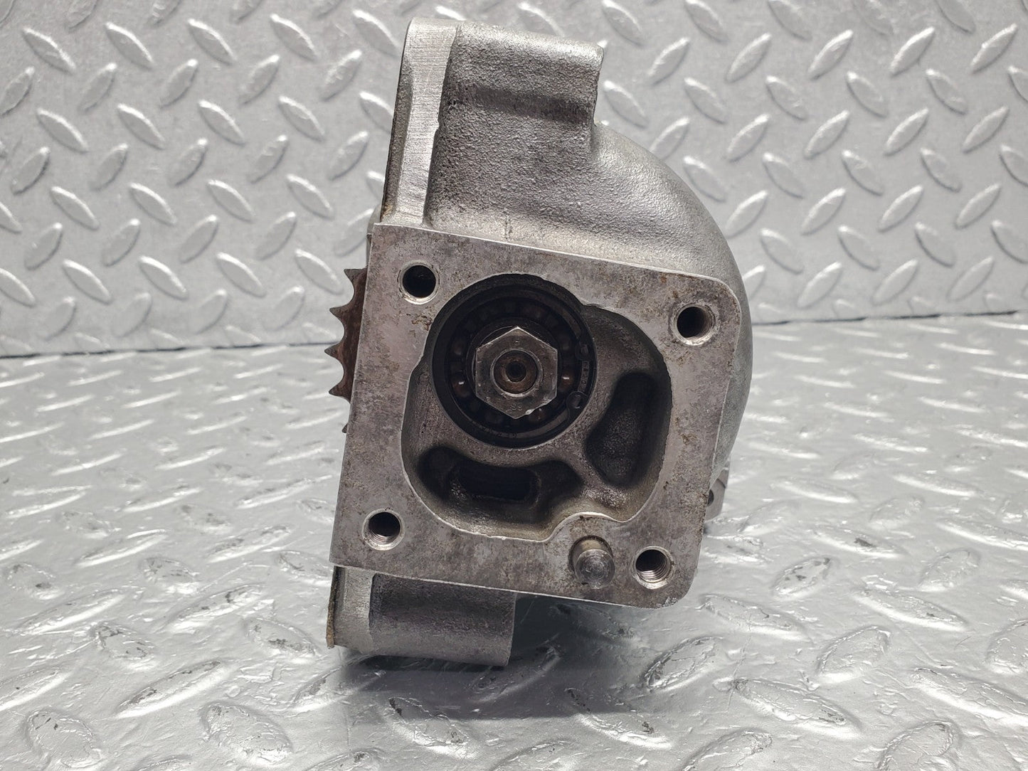 W112 injection pump drive housing used OEM