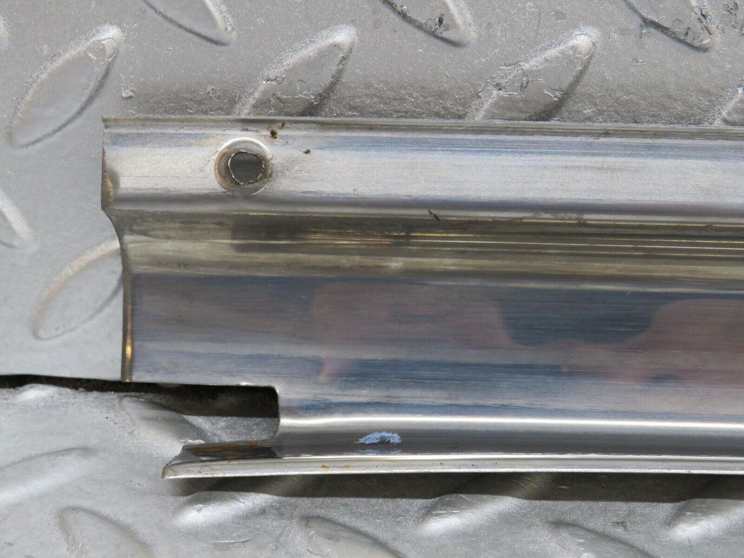 37384 Mercedes-Benz W109 300SEL Rear Left Door Sill Chrome