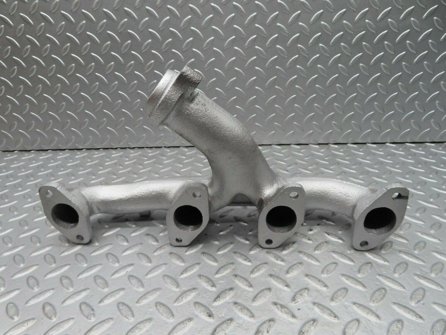 16675 Mercedes-Benz C107 380SLC Exhaust Manifold Right Side 1161423501