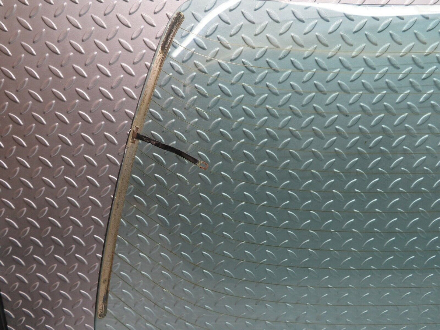 16875 Mercedes-Benz C123 280CE Coupe Rear Heated Windscreen Glass