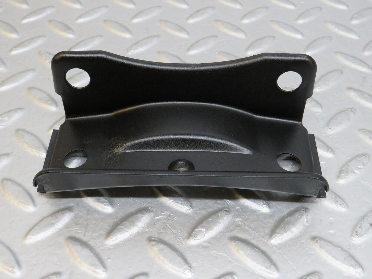 36792 Mercedes-Benz W201 190E 2.0L Gearbox Mount Bracket