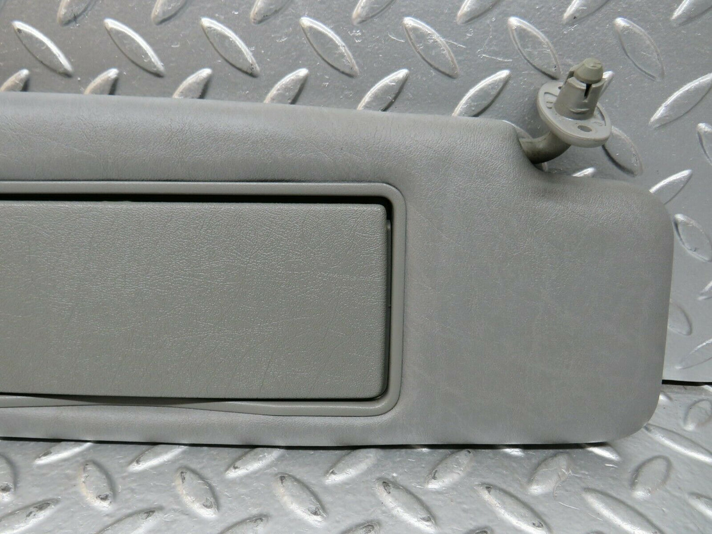 24272 Mercedes-Benz S124 220TE Wagon Sun Visor Right Side