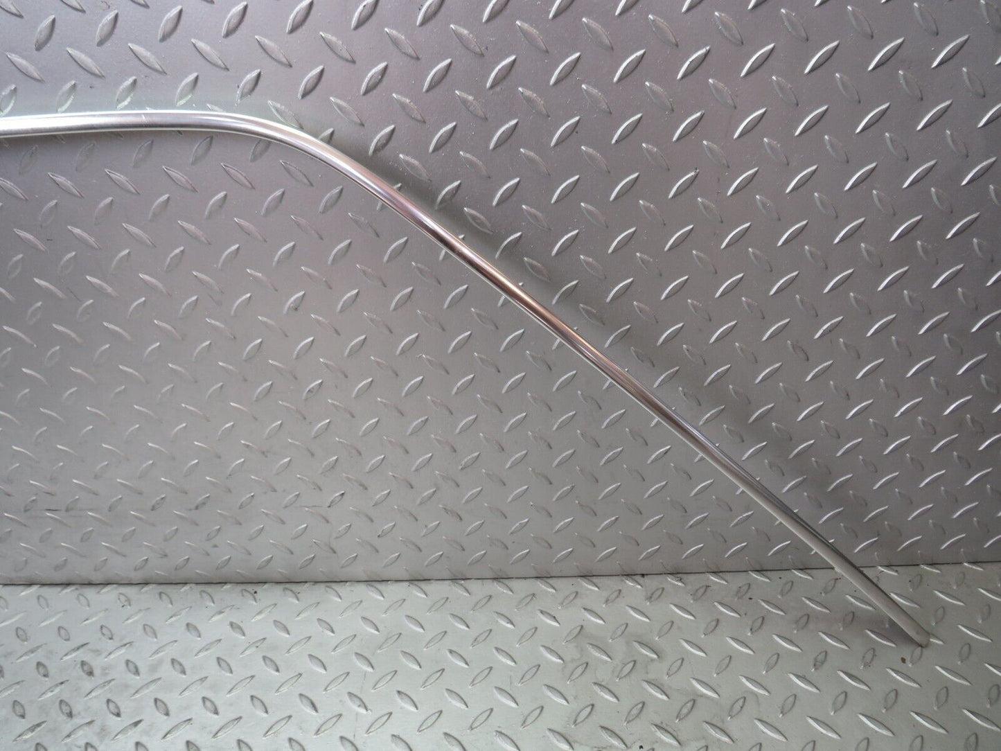 36324 Mercedes-Benz W126 420SE Roof Chrome Trim Right Side