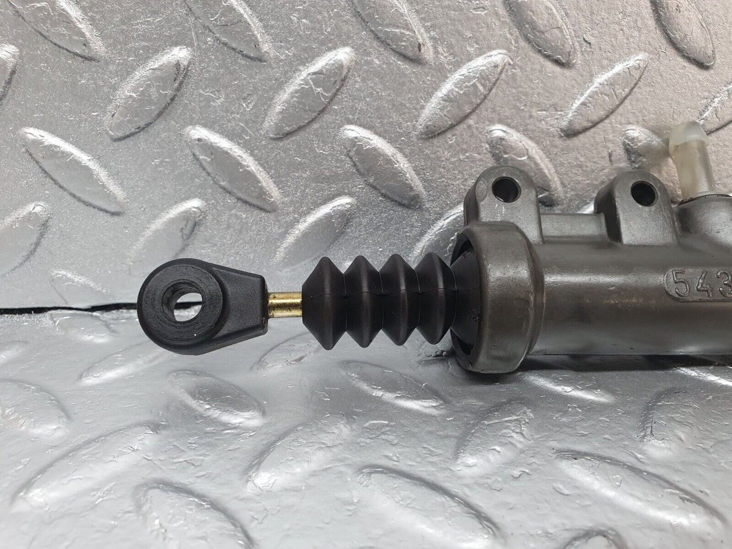 42832 Mercedes-Benz W201 190 Clutch Master Cylinder 5432 Fag G471 2022900112