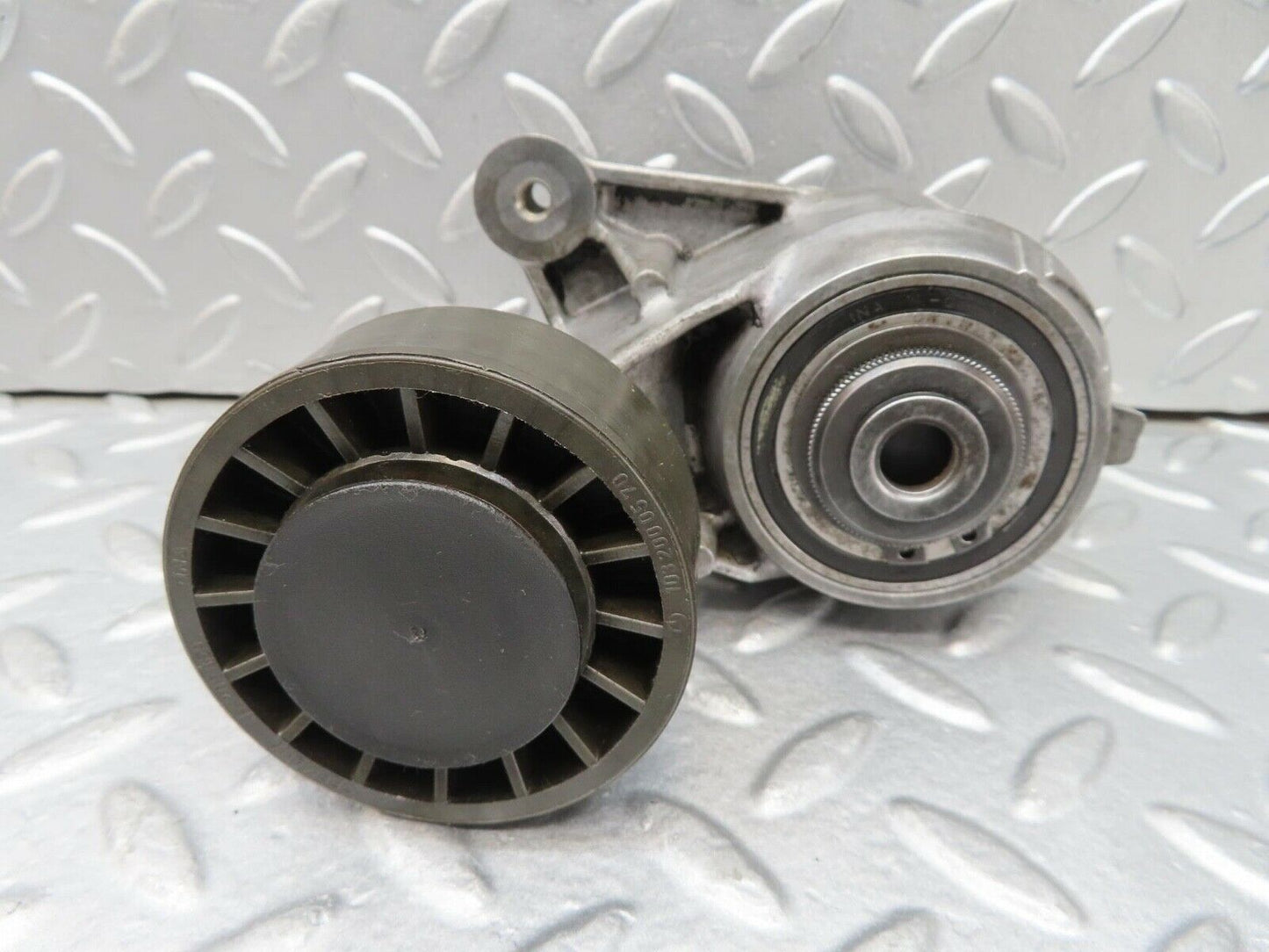 16409 Mercedes-Benz W124 260E Belt Tensioner 1032021140