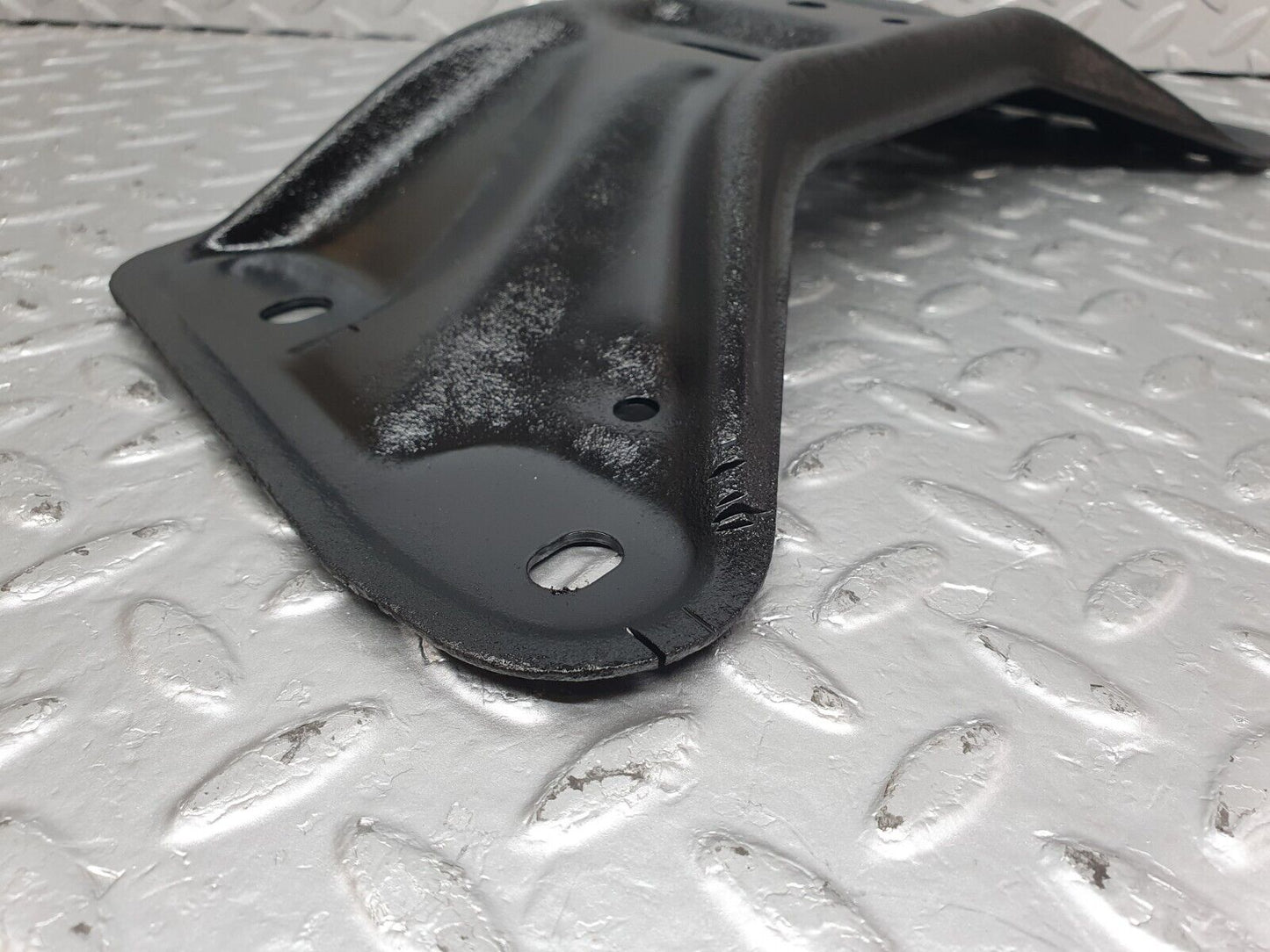 43894 Mercedes-Benz C123 230CE Coupe Gearbox Mount Bracket