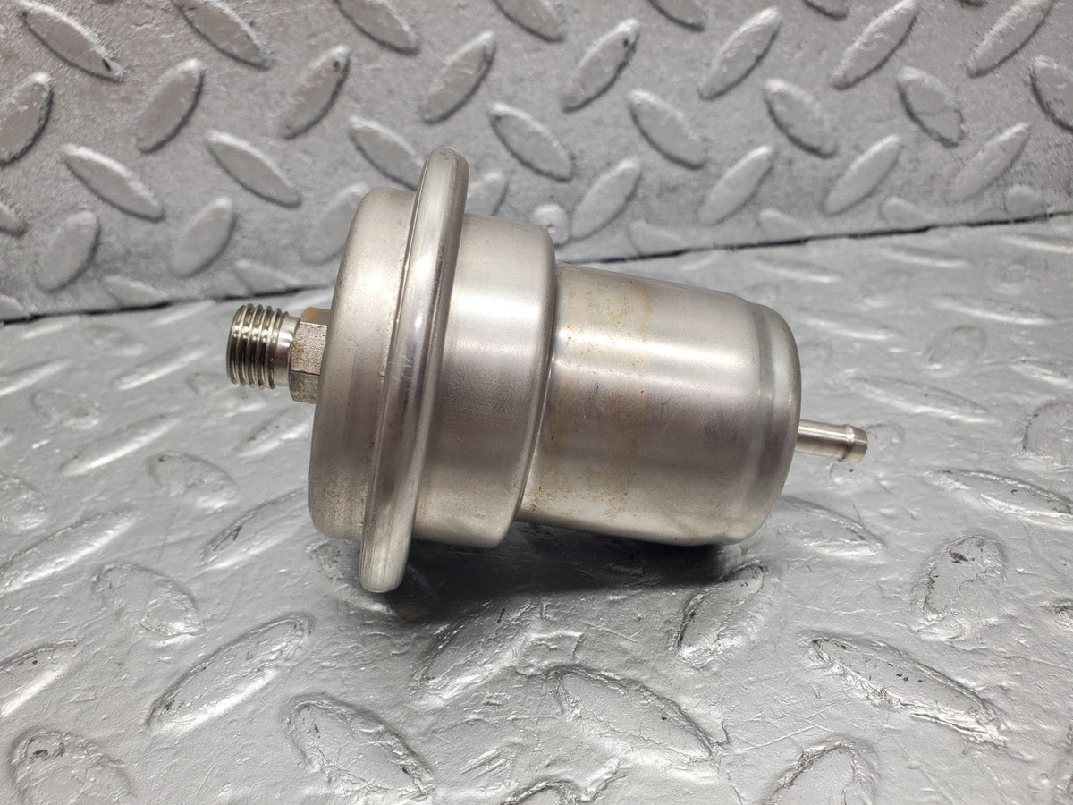 W201 Baby Benz fuel pressure regulator used OEM