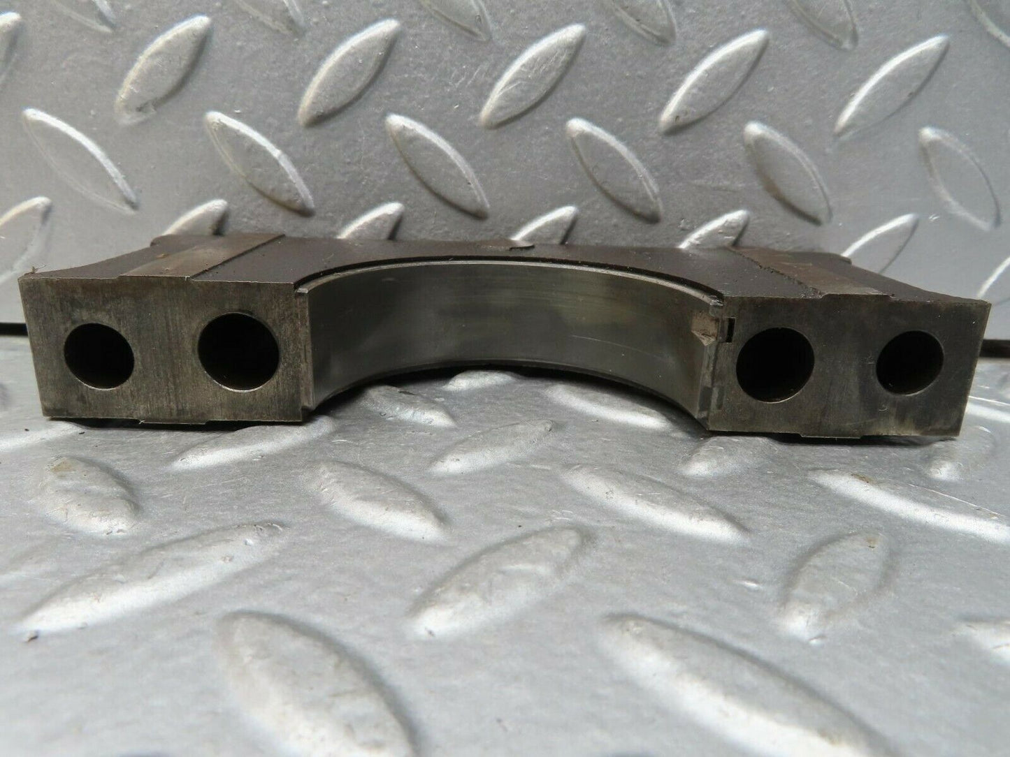 15704 Mercedes-Benz R107 450SL Crankshaft Bearing Holder Block 1160110313