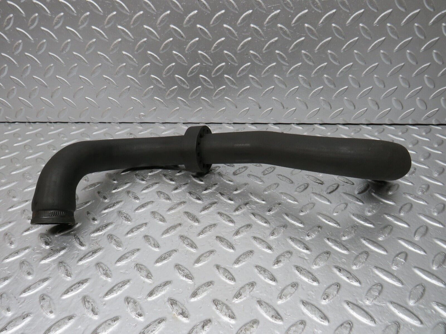 32037 Mercedes-Benz W123 230E Radiator Hose Pipe 1235012582