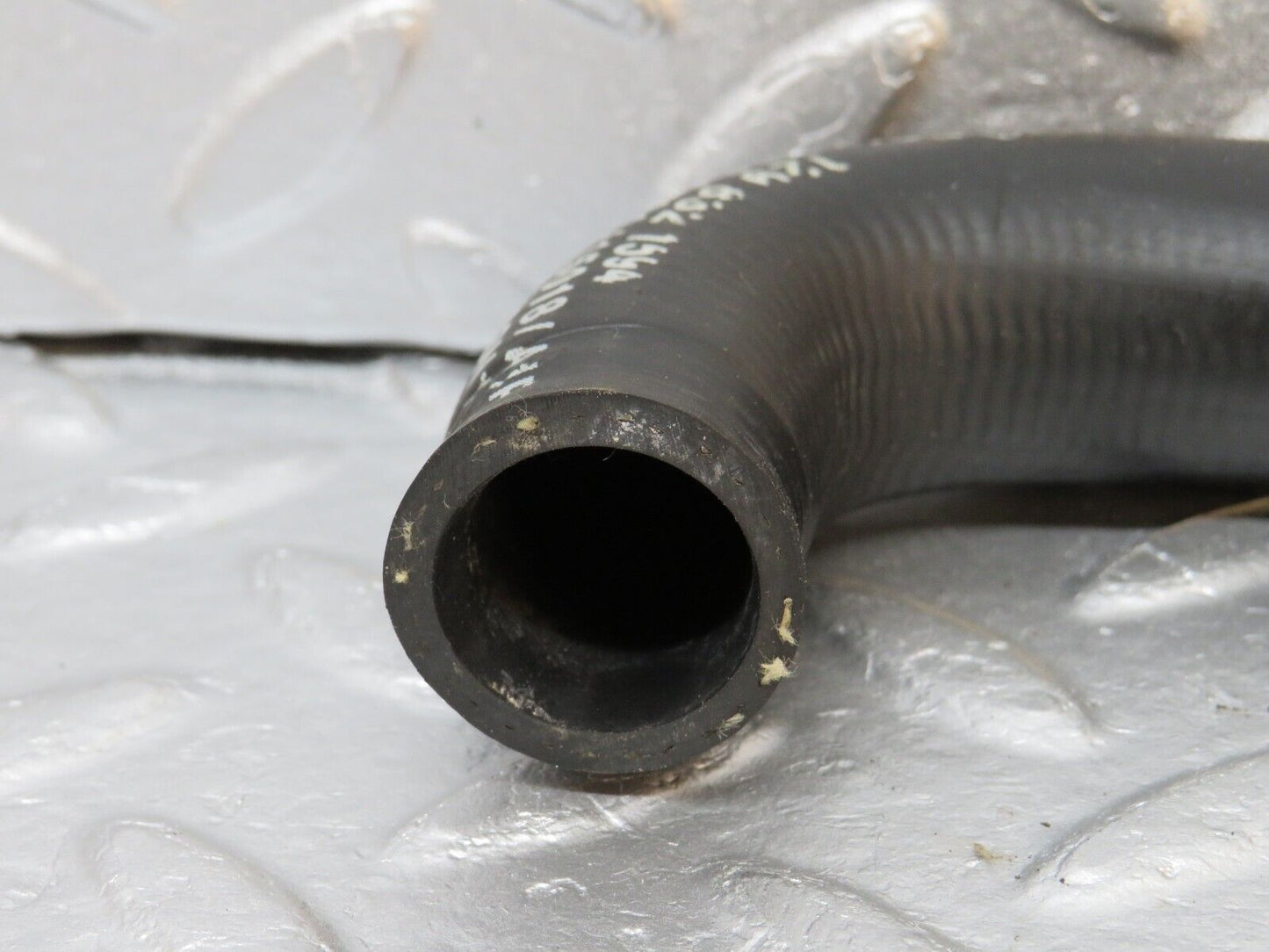 39747 Mercedes-Benz R129 320SL Coupe Heater Coolant Hose Pipe 1298321594