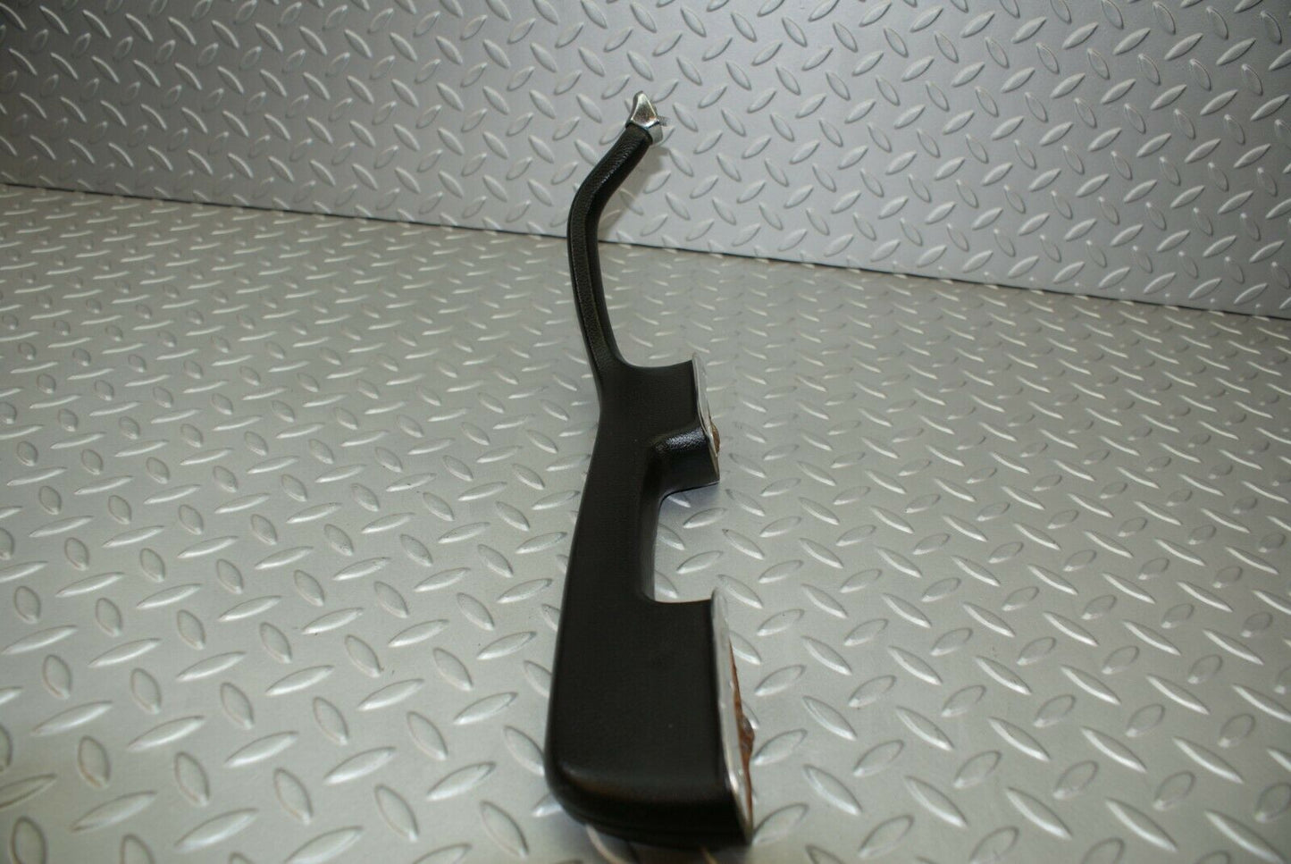 3108 Mercedes-Benz W115 220D Interior Door Handle Right Black