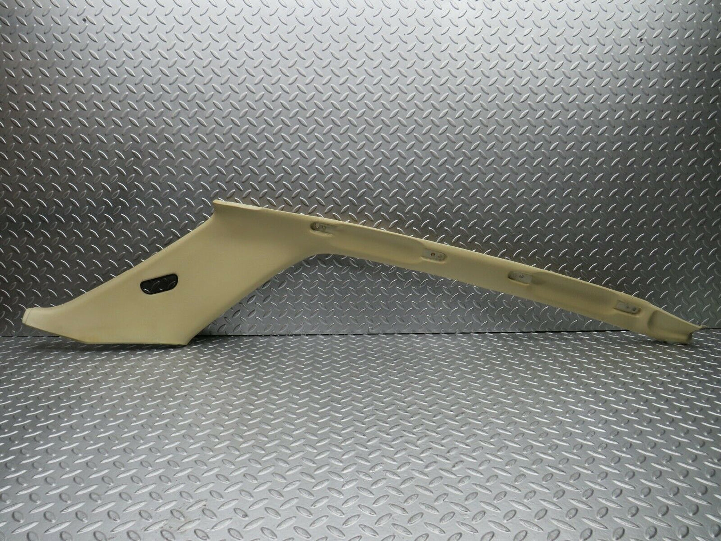 22660 Mercedes-Benz C107 450SLC Coupe C Pillar Cover Left Side Cream