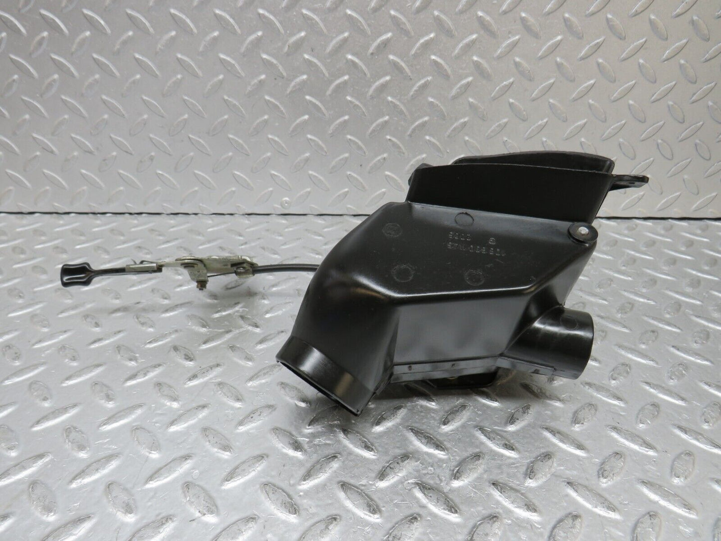 37411 Mercedes-Benz W109 300SEL Air Vent Control Left Side 1088301145