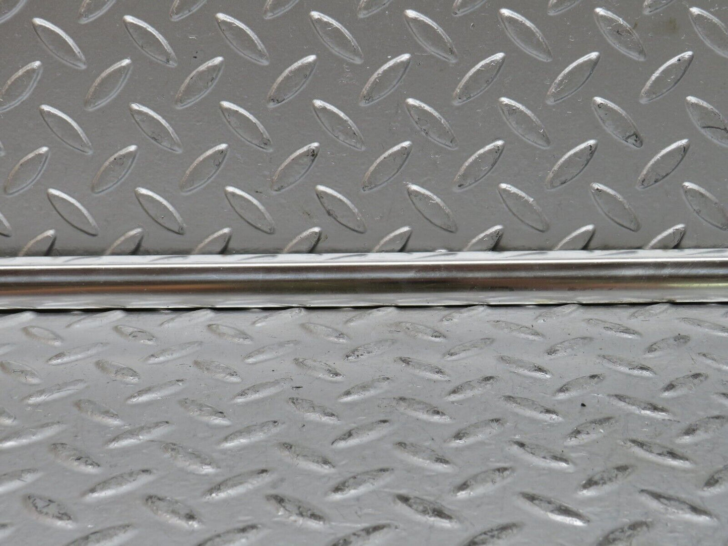 28232 Mercedes-Benz S123 240D Wagon Rear Left Window Chrome Moulding Trim