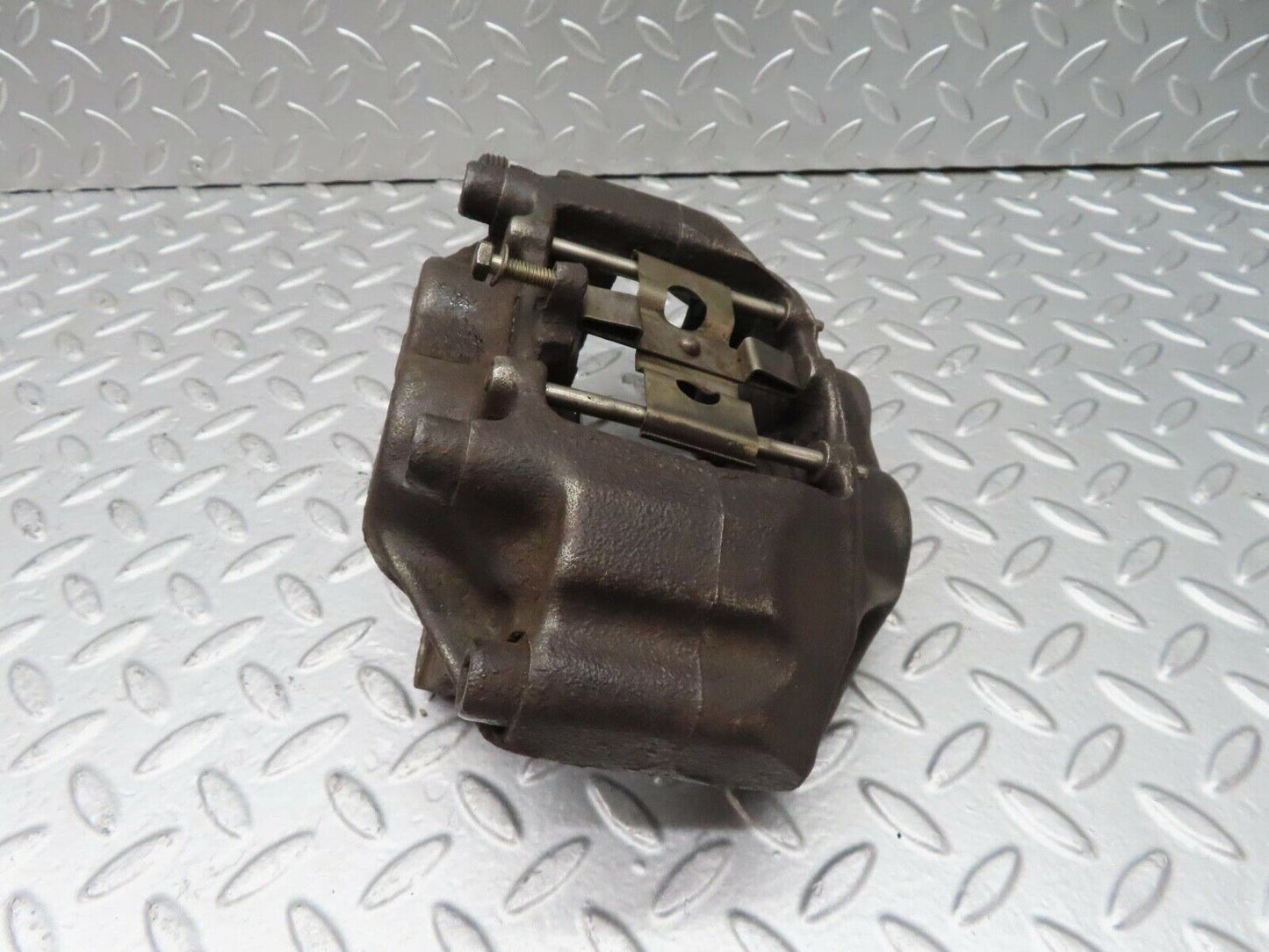 15121 Mercedes-Benz W140 S320 Front Brake Caliper Left Side Lucas 5177
