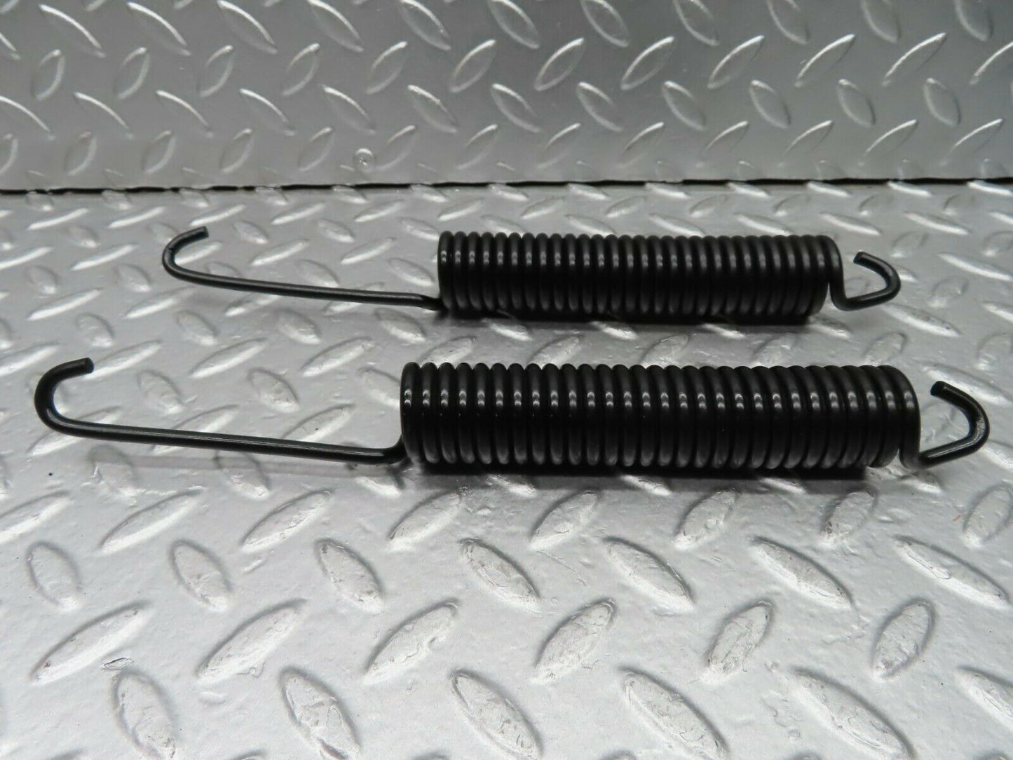 19828 Mercedes-Benz W108 280SE Bonnet Hinge Spring Set