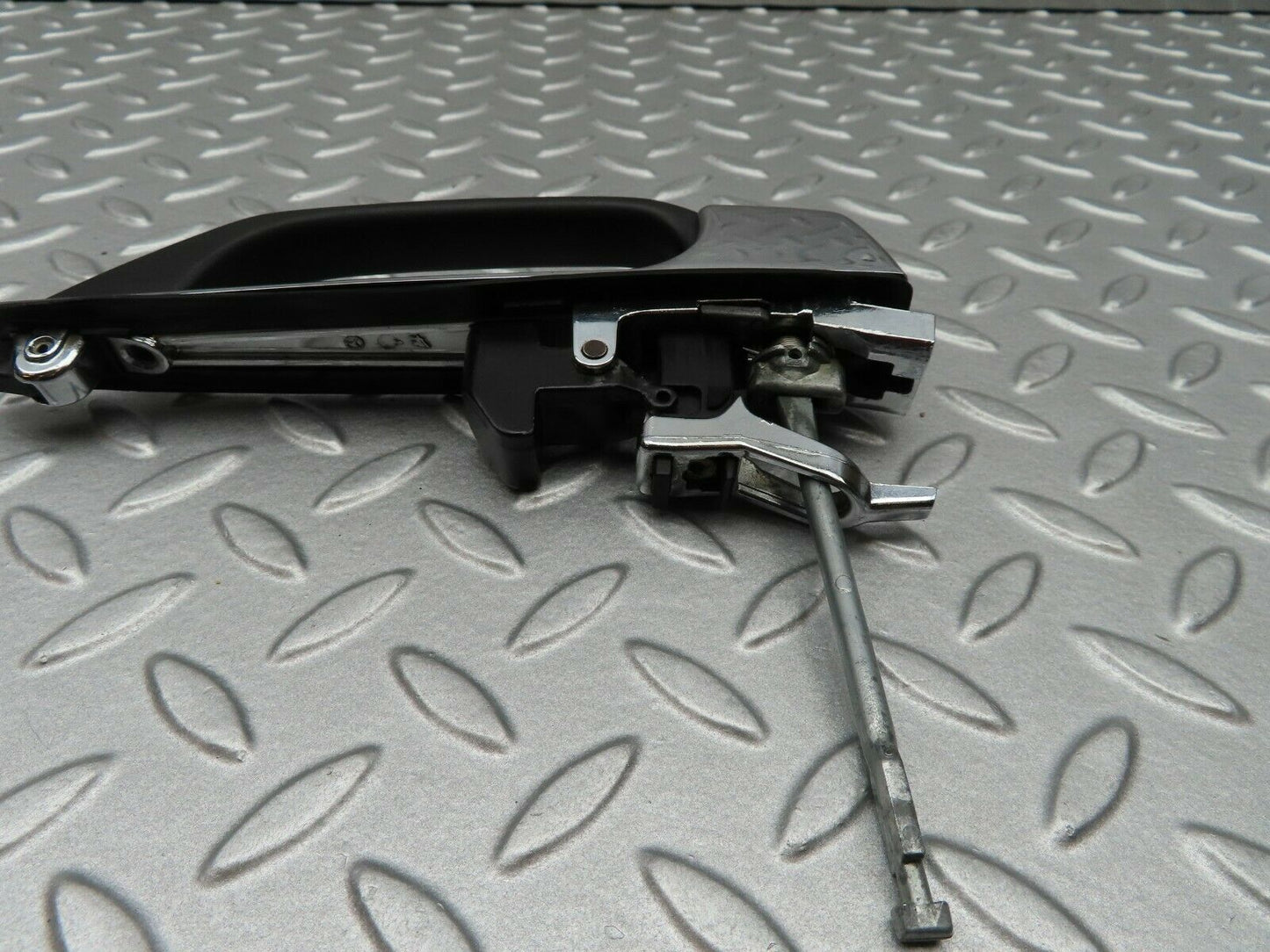 4518 Mercedes-Benz W123 230E Exterior Door Handle Front Left