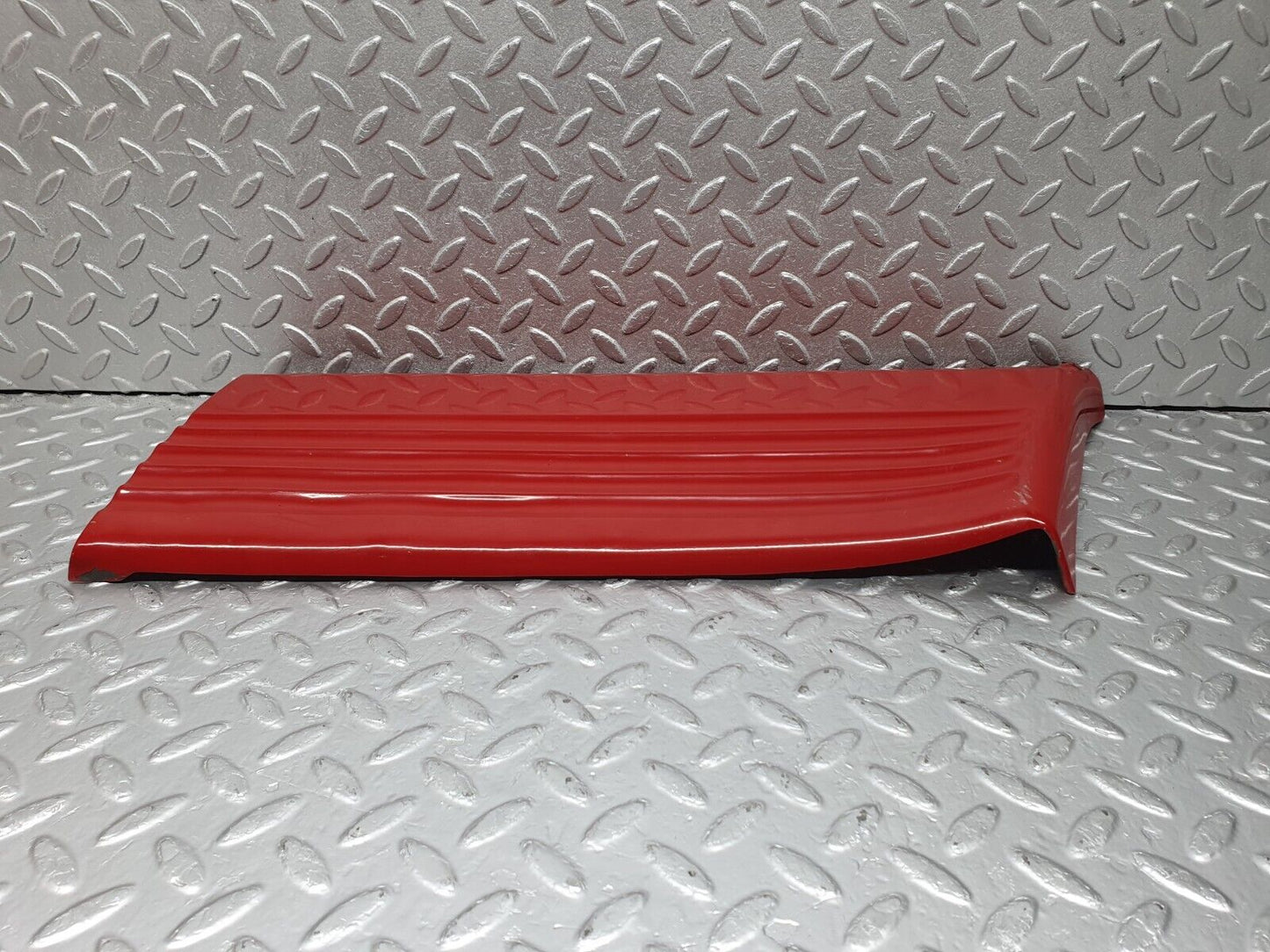 43490 Mercedes-Benz C126 380SEC Coupe Rear Left Fender Wing Lower Moulding Trim