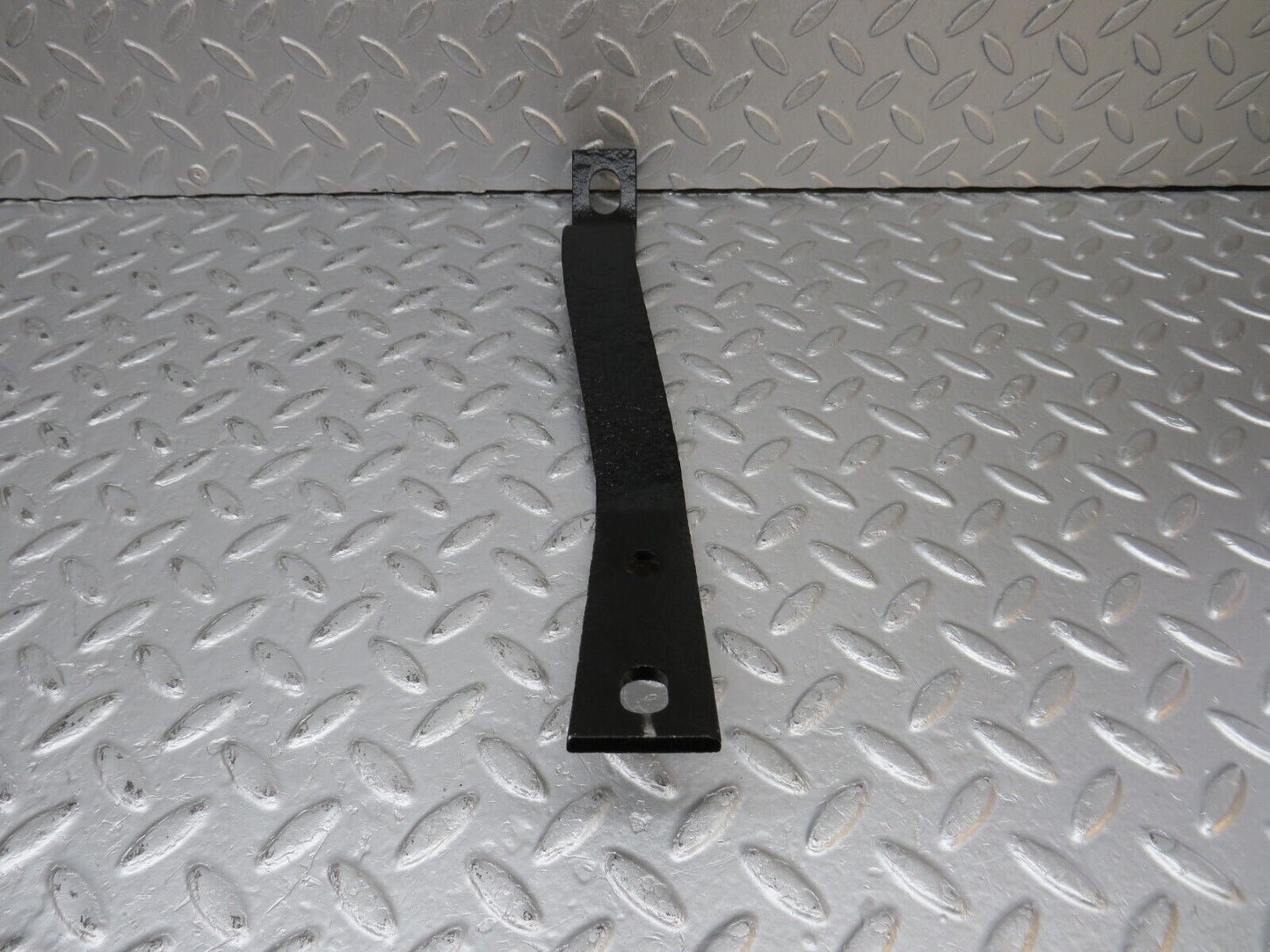 39928 Mercedes-Benz R107 350SL Front Bumper Bracket Right