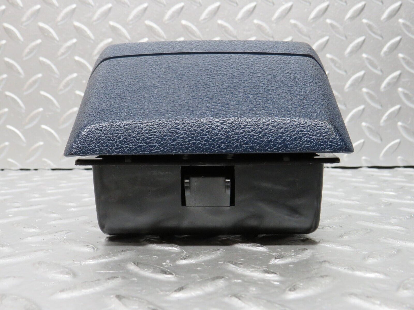 31022 Mercedes-Benz W123 230E Rear Door Ashtray Blue