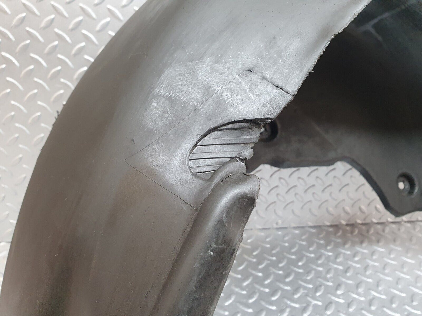 42570 Mercedes-Benz R129 320SL Coupe Rear Right Inner Fender Wheel Arch Lining 1296983030