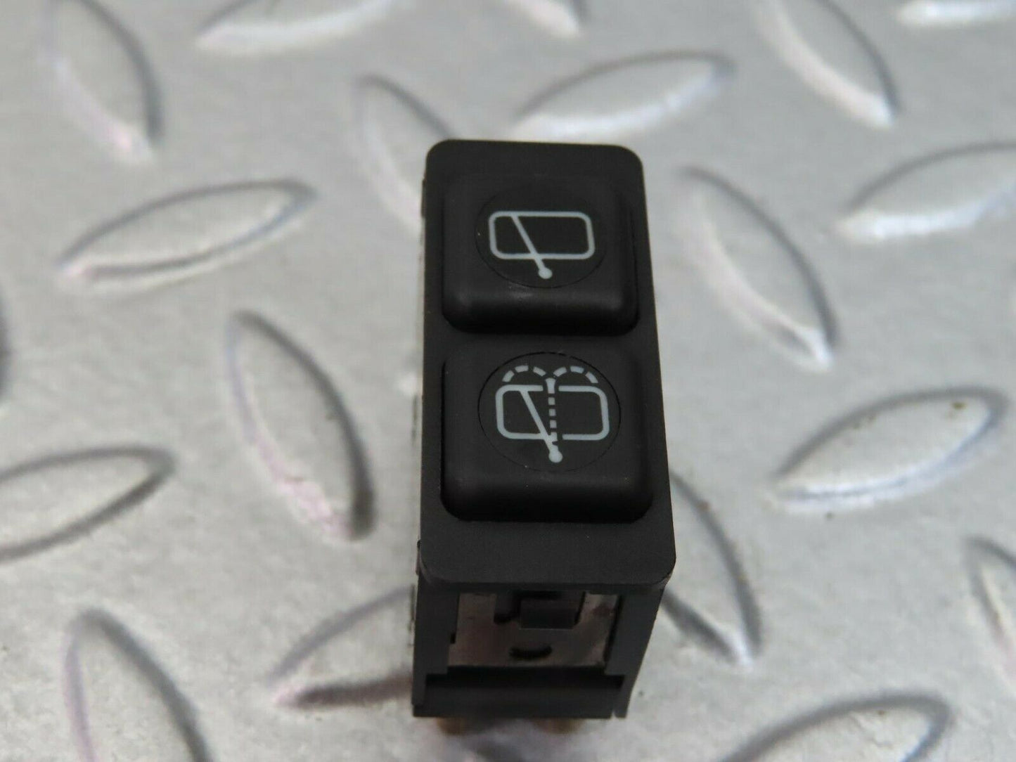 8223 Mercedes-Benz C107 Wiper Switch 0008205710