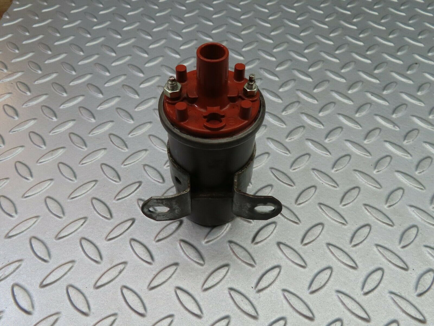 5827 Mercedes-Benz W123 200 Ignition Coil Bosch 0001584003