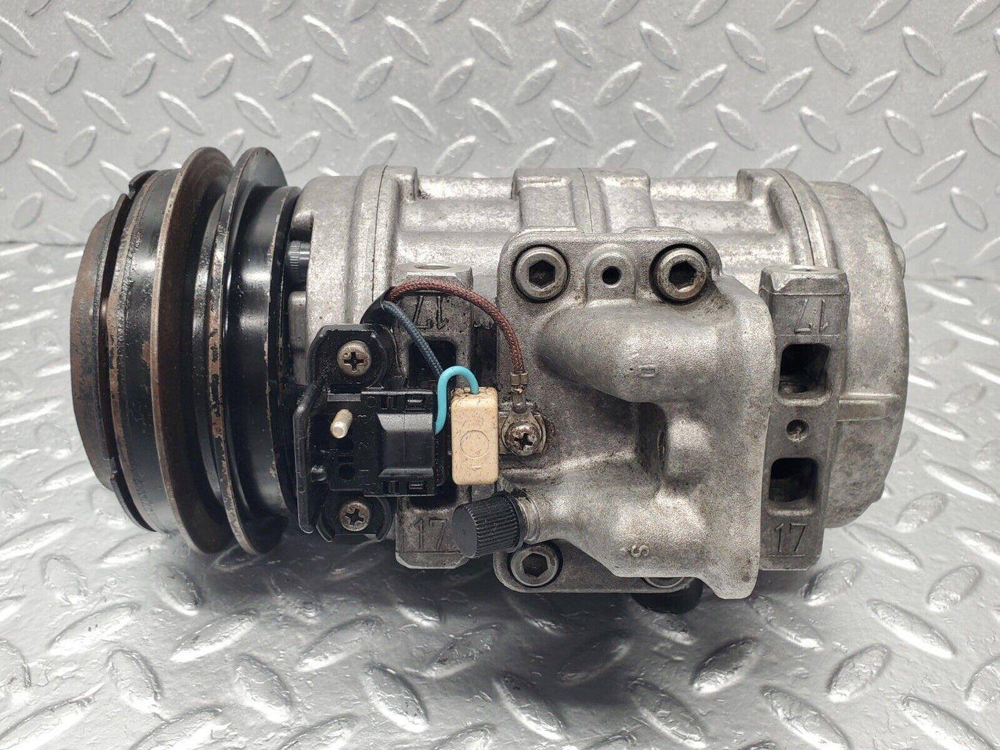 46060 Mercedes-Benz W126 420SE Air Conditioning Compressor Denso 1161310101 1161310002 1161300206