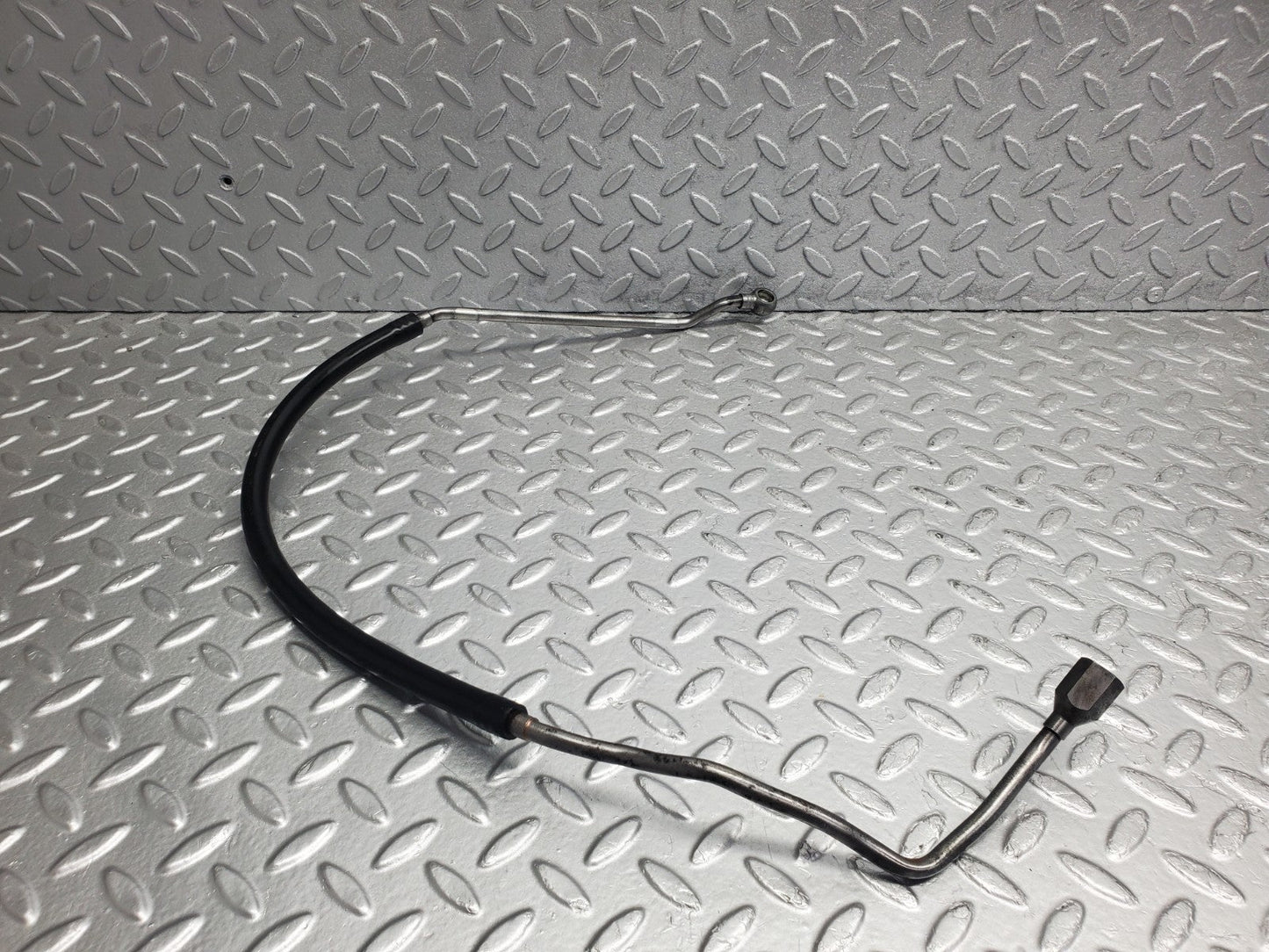 W124 Wagon fuel pipe line used OEM