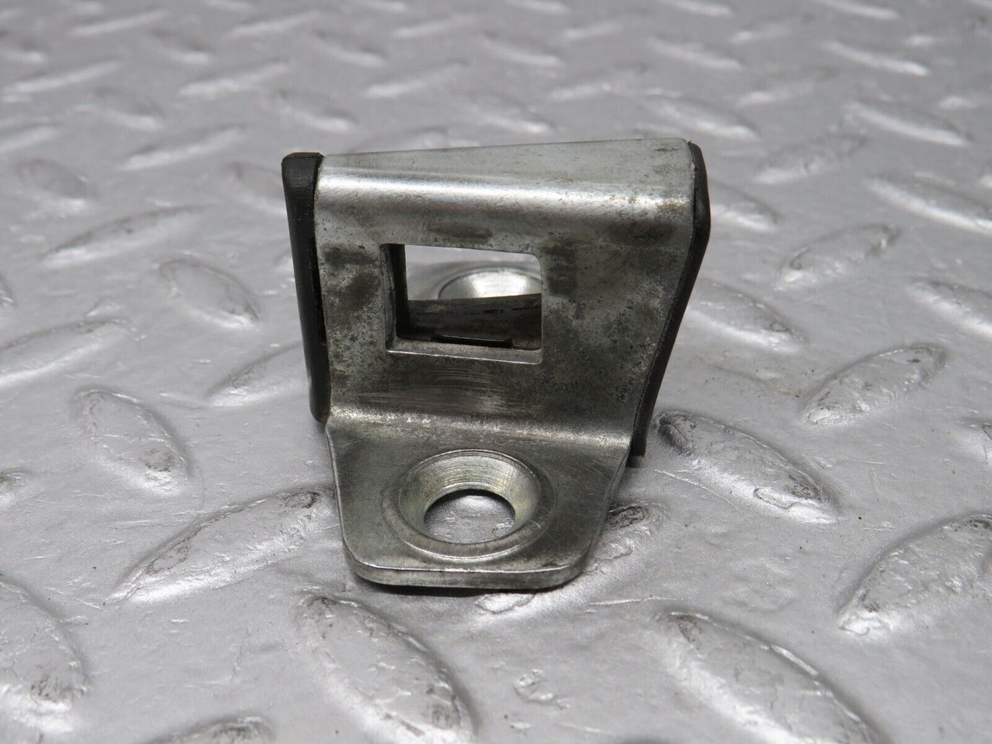 36613 Mercedes-Benz W201 190E 2.0L Door Lock Latch