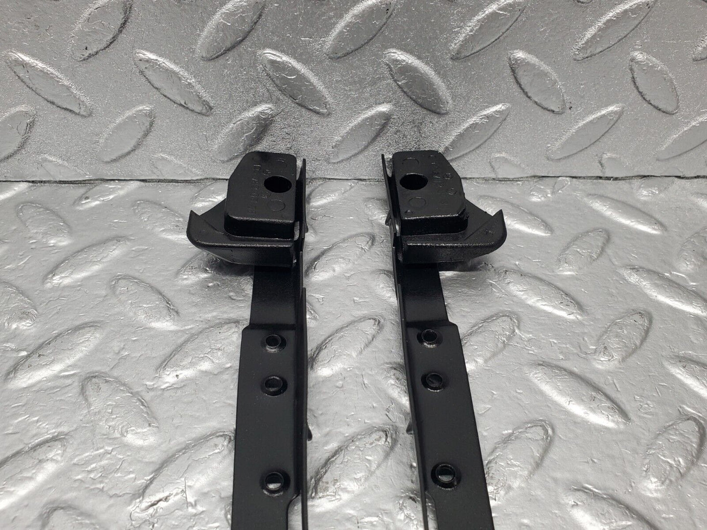 46639 Mercedes-Benz C123 280CE Coupe Sunroof Support Trim 1237820338 1237820438