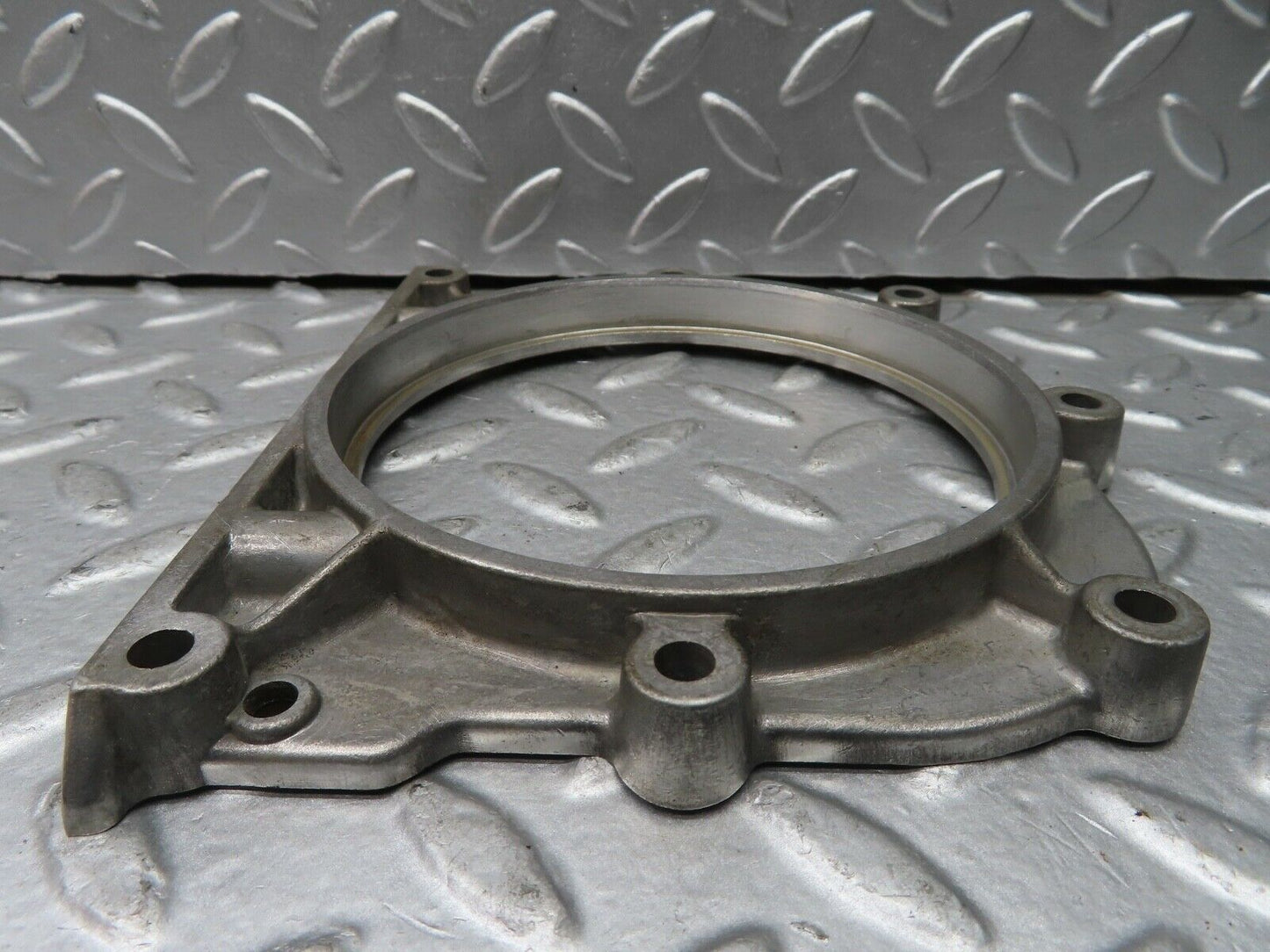21294 Mercedes-Benz W123 230E Crankshaft Rear Sealing Cover 1020110108