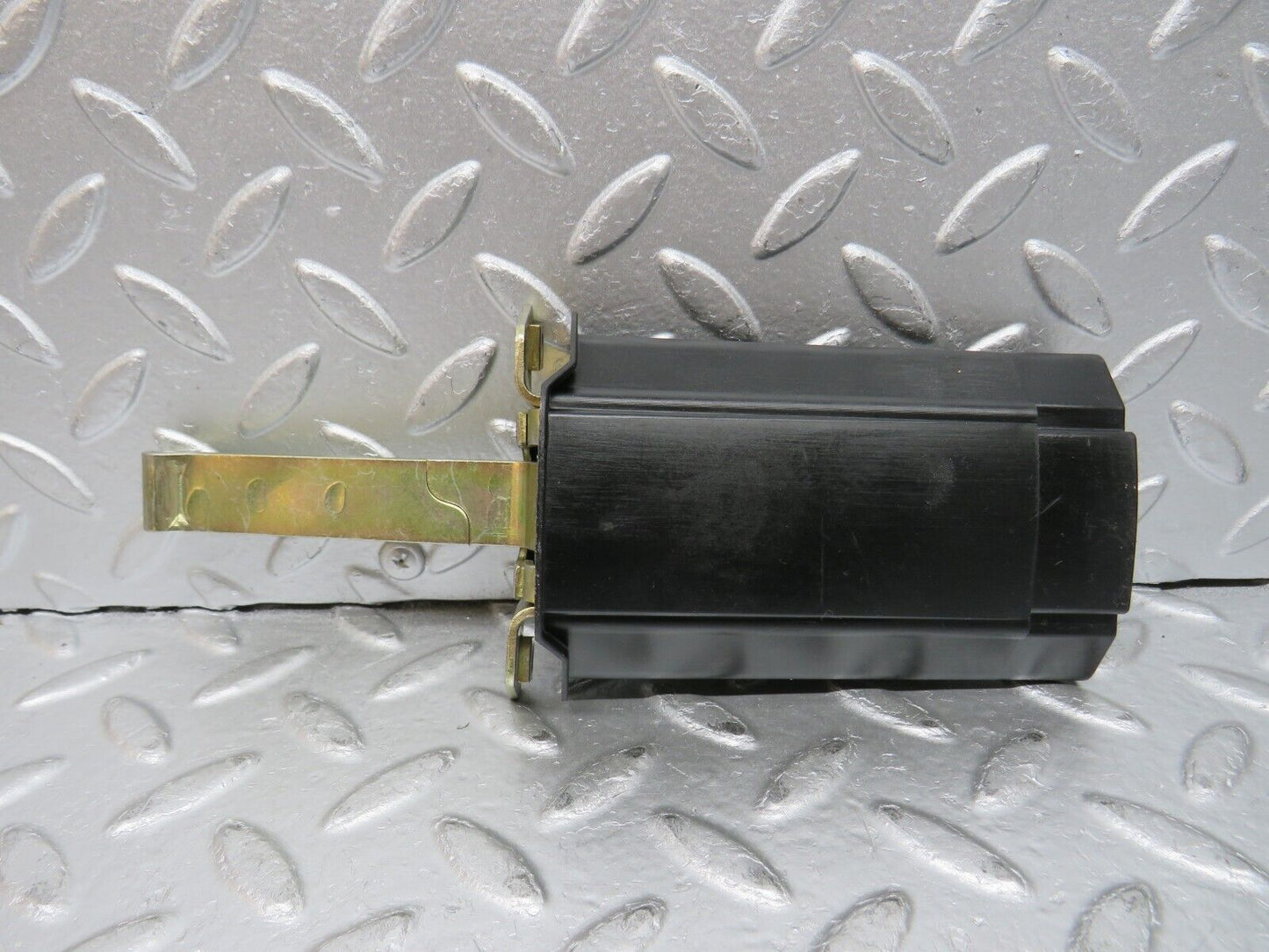 32440 Mercedes-Benz S124 300TE Wagon Door Safety Check Strap