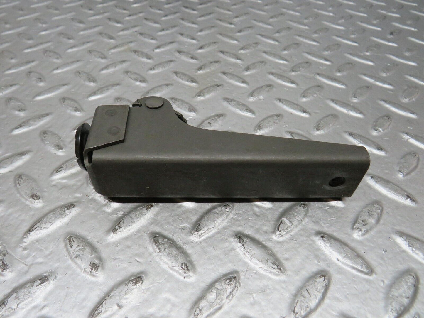 27455 Mercedes-Benz W123 280E Handbrake Regulator