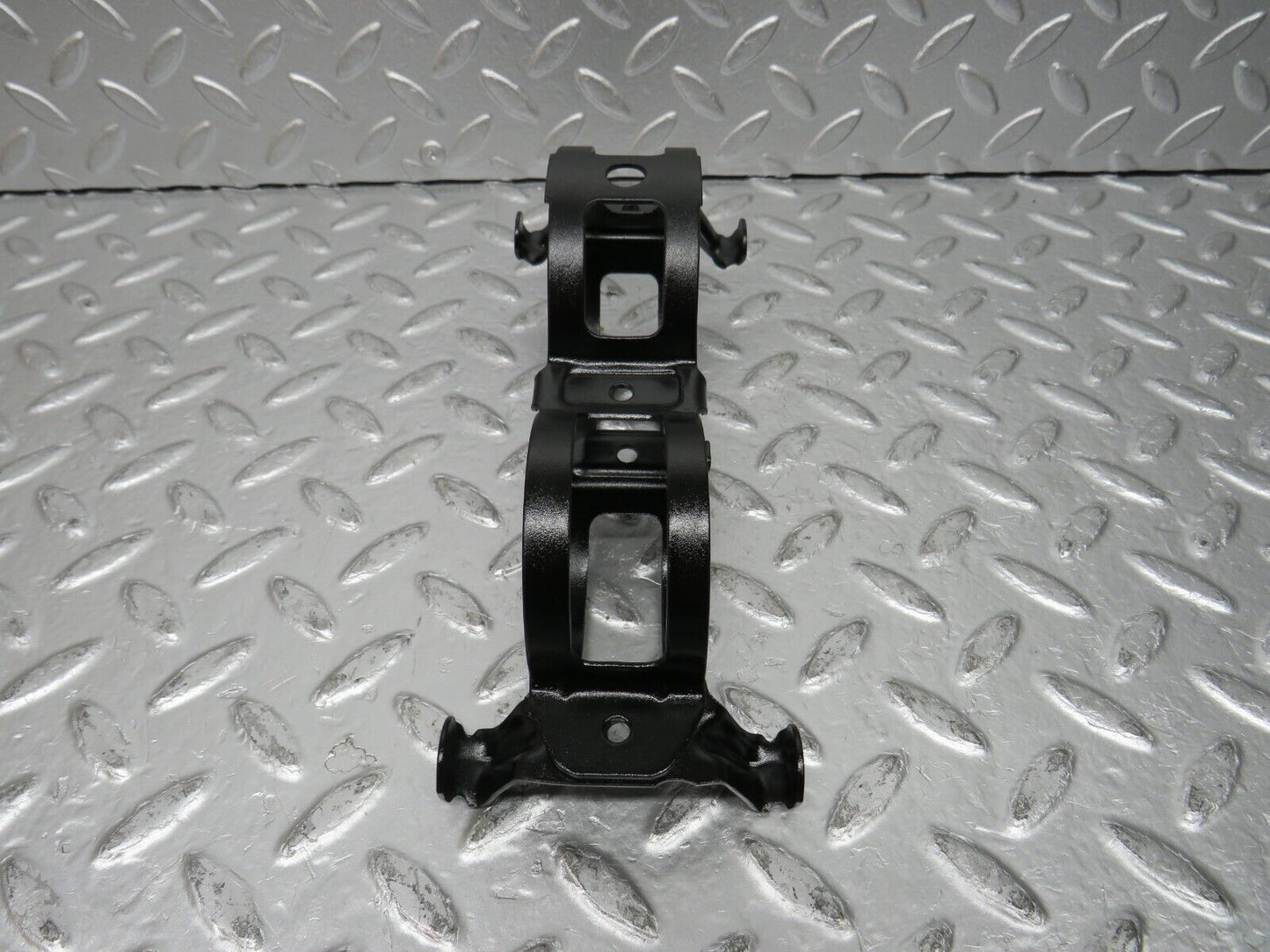 31485 Mercedes-Benz S124 220TE Wagon Fuel Pump Fuel Filter Bracket Holder