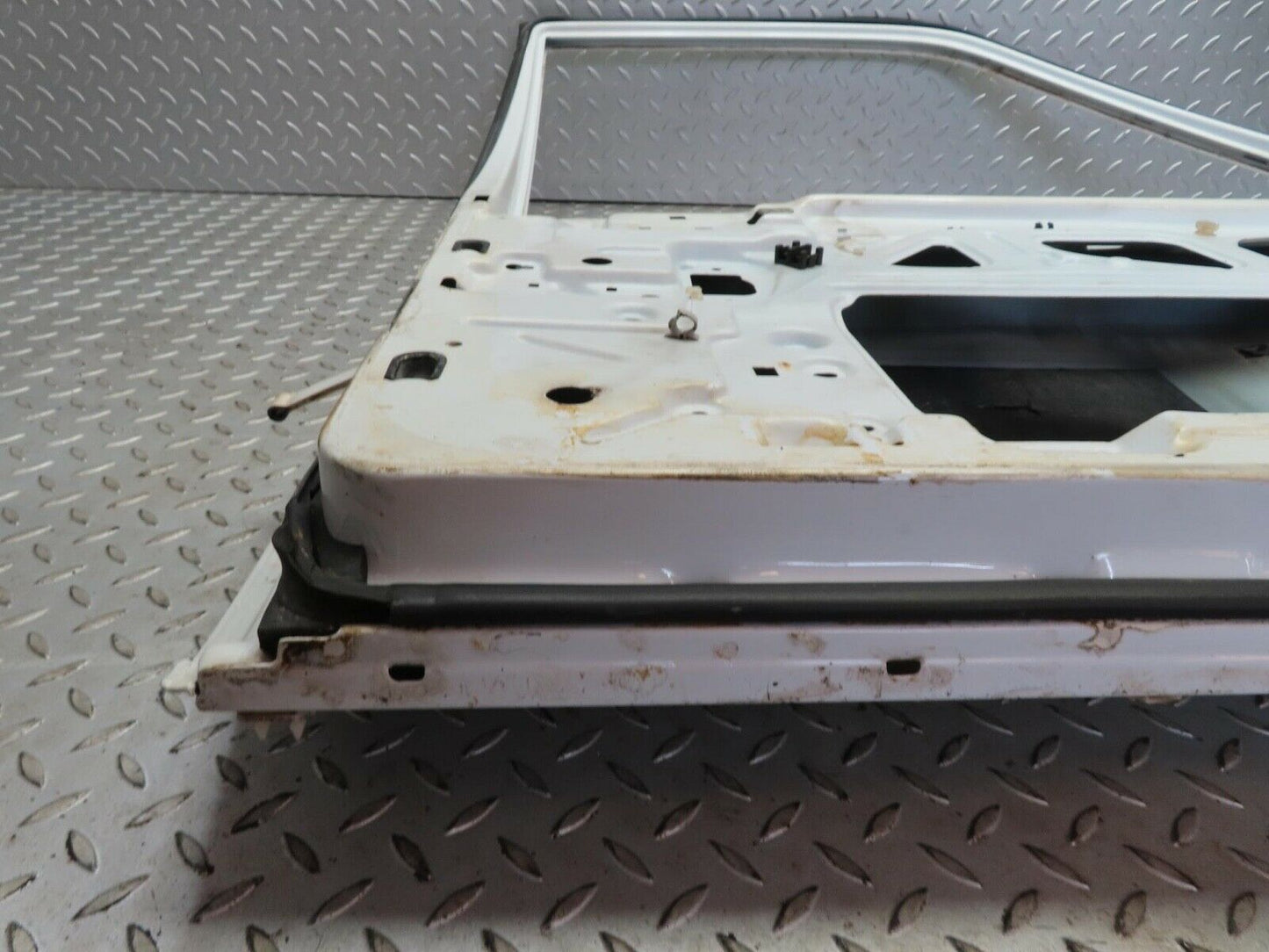 16209 Mercedes-Benz W124 260E Rear Right Door