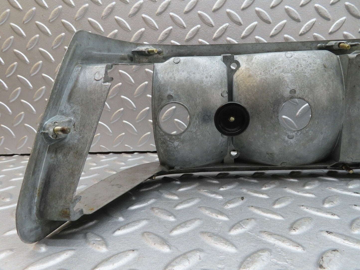 17579 Mercedes-Benz W116 450SEL Right Tail Light Frame