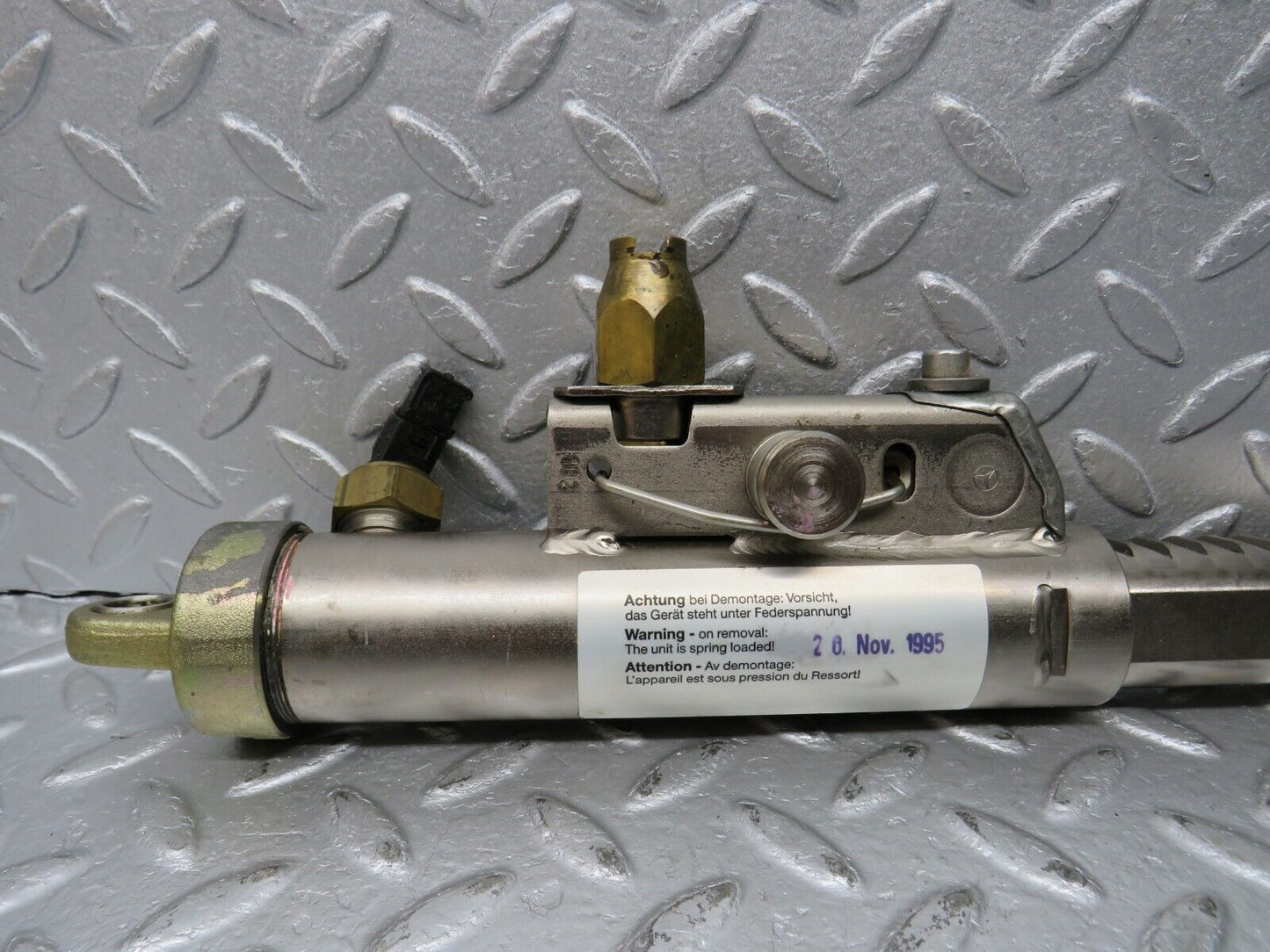 39467 Mercedes-Benz R129 320SL Coupe Roll Bar Hydraulic Cylinder Left 1298600335