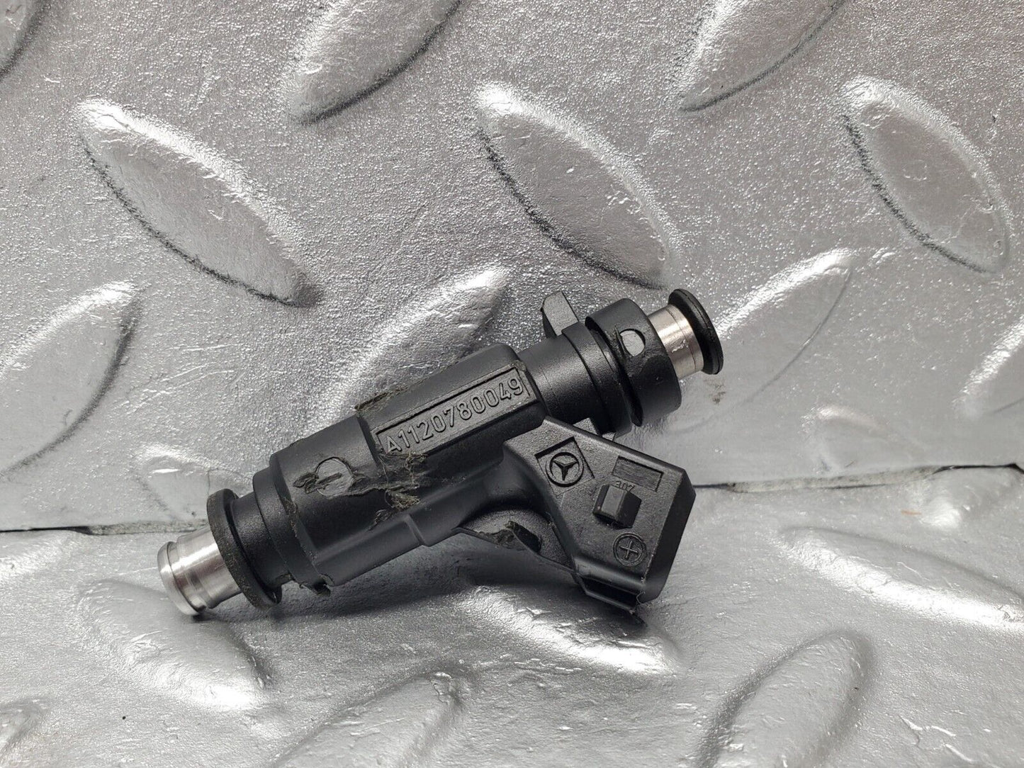 46779 Mercedes-Benz R129 320SL Coupe Fuel Injector Bosch 0280155742 1120780049