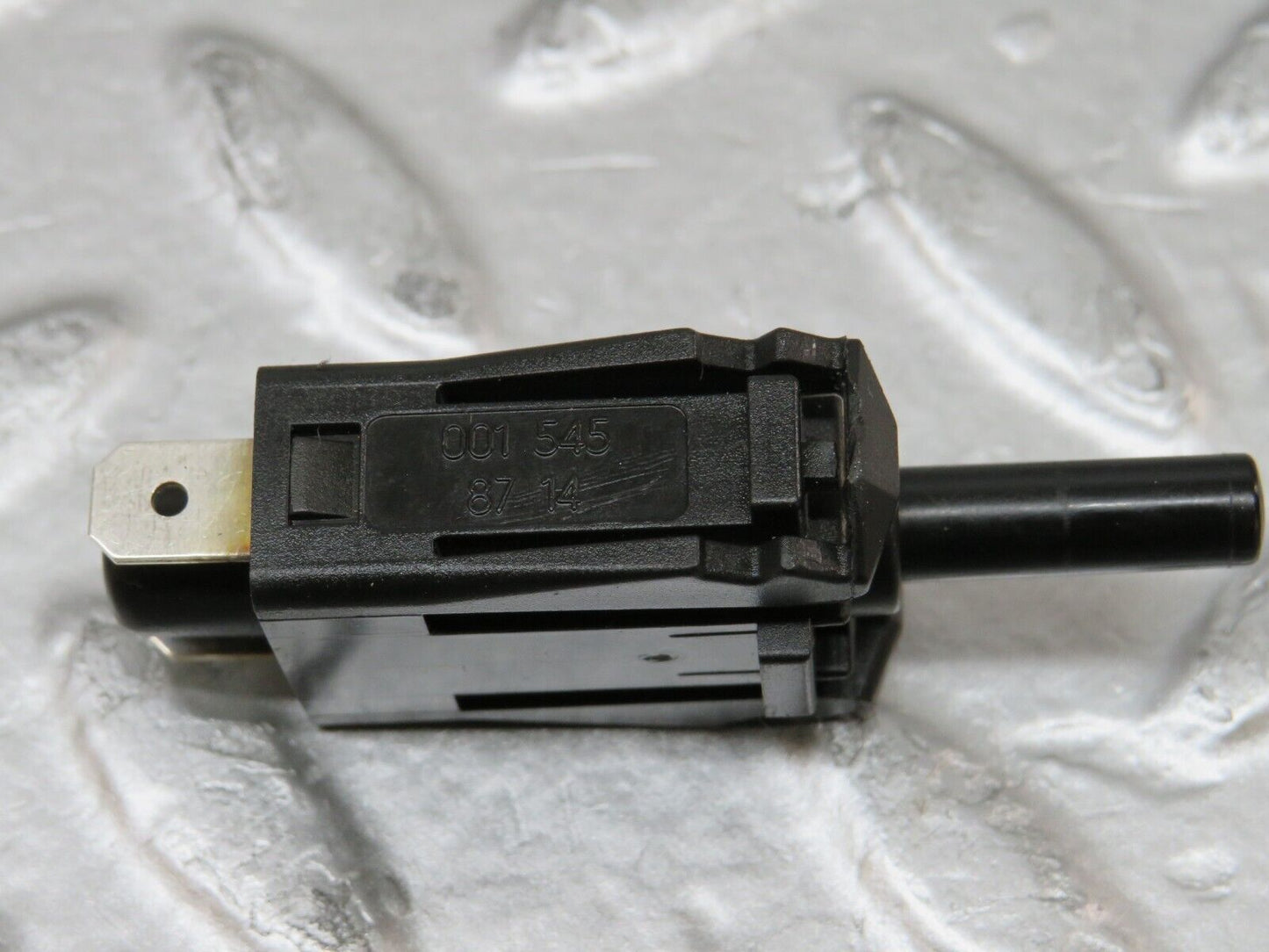 26720 Mercedes-Benz C124 220CE Coupe Door Contact Switch Pair 0015458714
