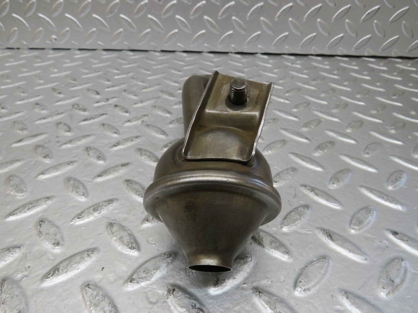 26087 Mercedes-Benz W123 200 Oil Pump Filter