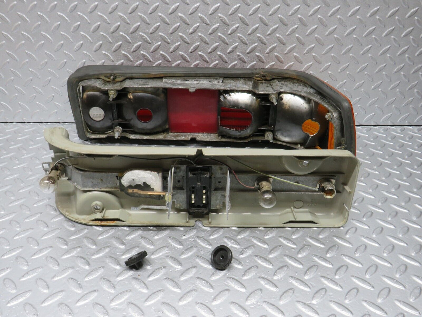 40067 Mercedes-Benz R107 350SL Coupe Rear Left Tail Light