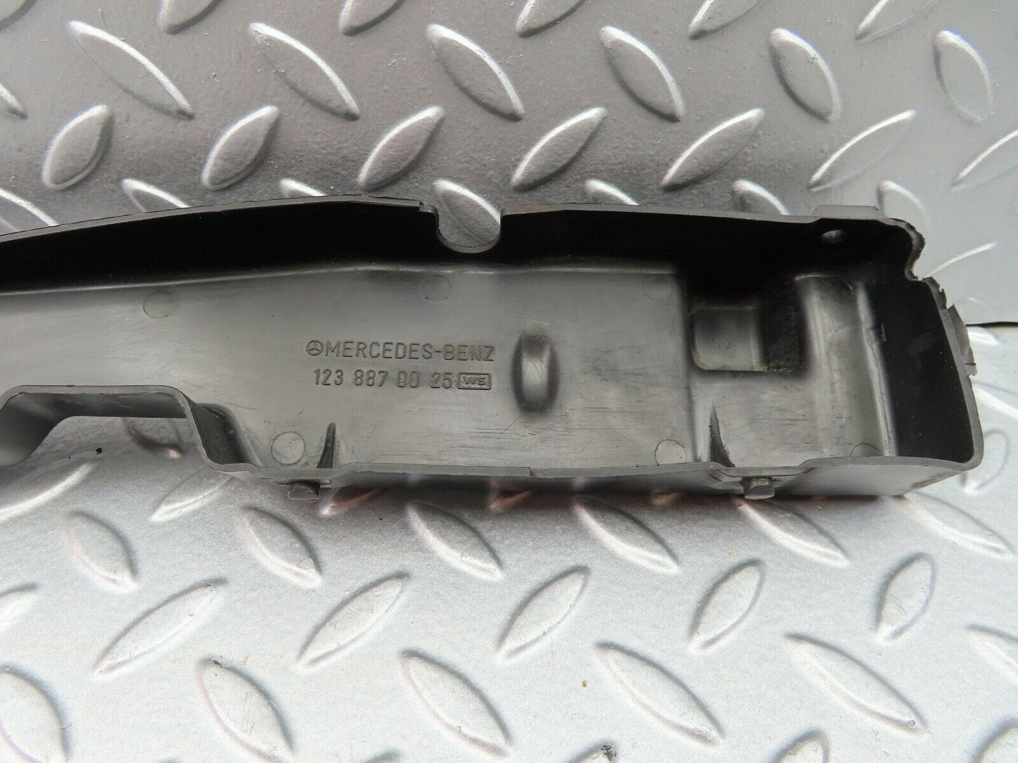 5781 Mercedes-Benz W123 200 Bonnet Lock Catch Cover 1238870025