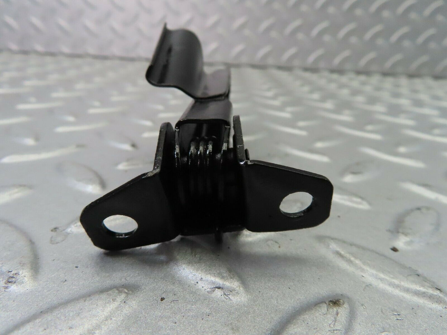 7478 Mercedes-Benz W116 450SE Bonnet Safety Latch