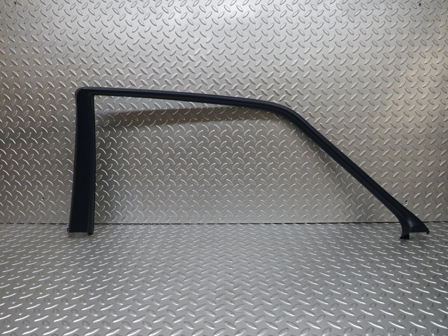 24976 Mercedes-Benz W140 SEL320 LWB Rear Right Door Window Trim 1407304862