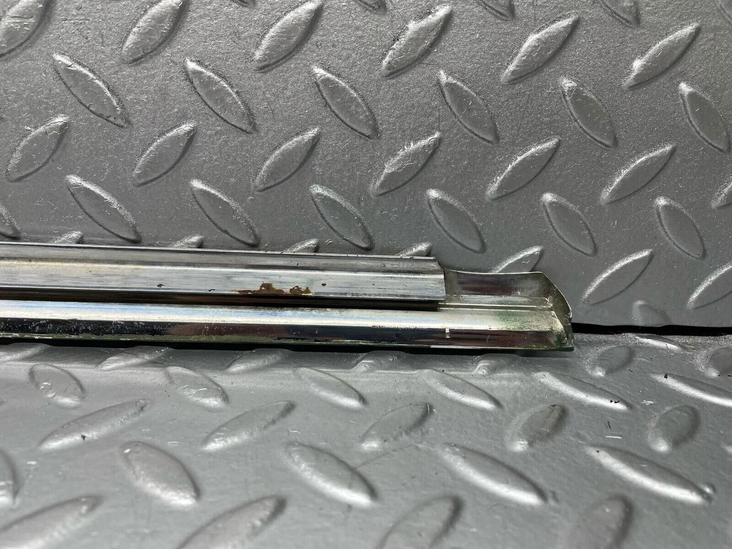40518 Mercedes-Benz W108 Rear Right Door Window Chrome Trim