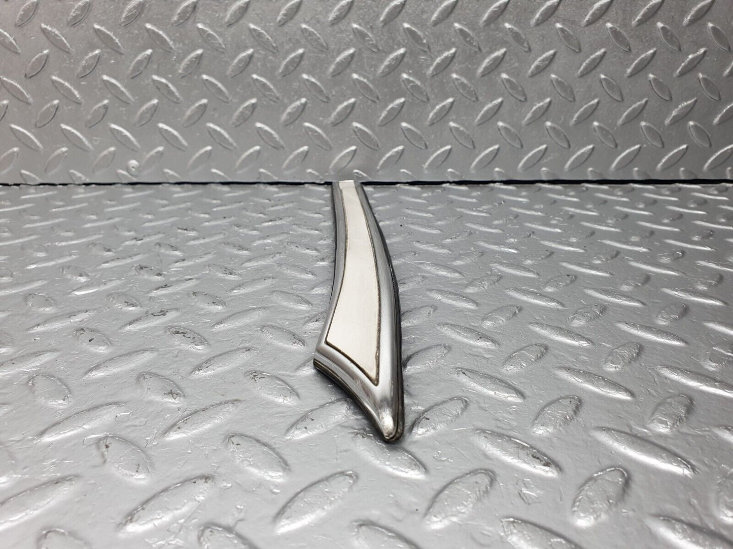 40749 Mercedes-Benz W123 300D C Pillar Exterior Trim Right Side 1236902880