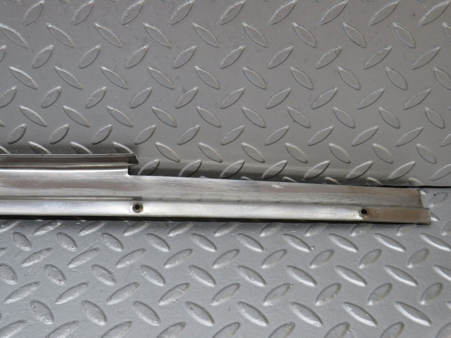 35766 Mercedes-Benz W108 Front Right Door Sill Chrome